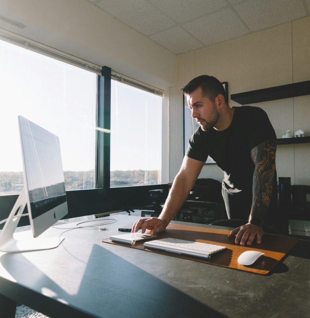 Choosing the Best Office Electronics for Your Small Business